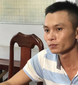 TP.HCM: Bắt tên cướp dùng dao cứa cổ người lái xe ôm